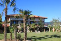 Hazienda Apartmenthotel Gernsbach Palmen aus Andalusien gro&szlig;er mediterraner Garten